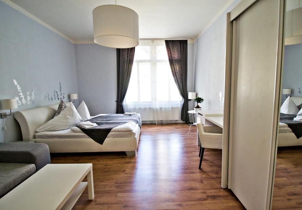 Business Class Ruterra Suite Prague Luaran gambar