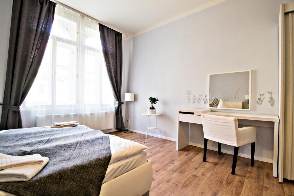 Business Class Ruterra Suite Prague Luaran gambar