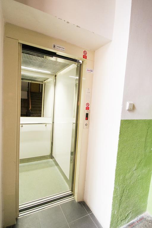 Business Class Ruterra Suite Prague Luaran gambar